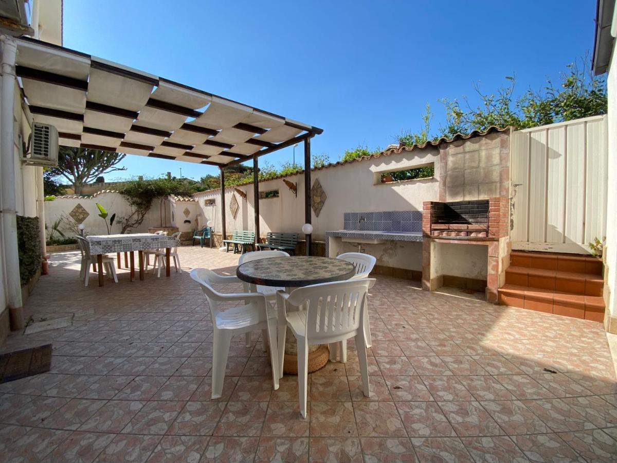 200M From The Sea - Large Private Patio With Bbq Villa Triscina Bagian luar foto